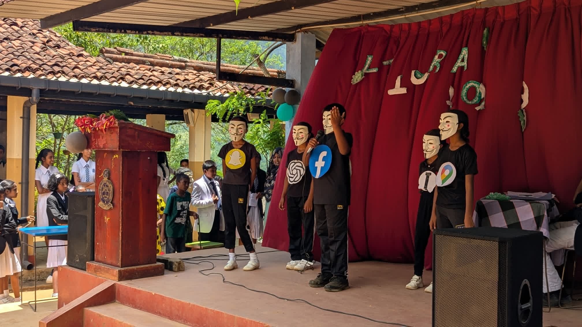 Home Student drama on stage